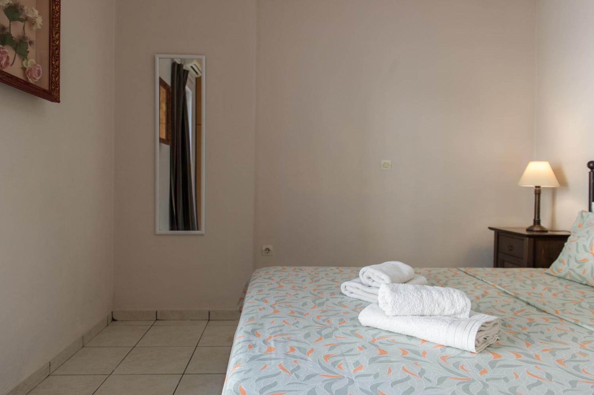 Kamari Blue Apartments كالاماتا المظهر الخارجي الصورة